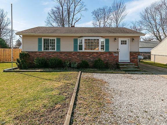 3rd image of 33886 Beach Park Ave