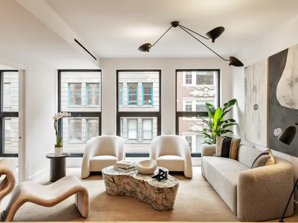 21 West 17th Street 4 image 1 of 14