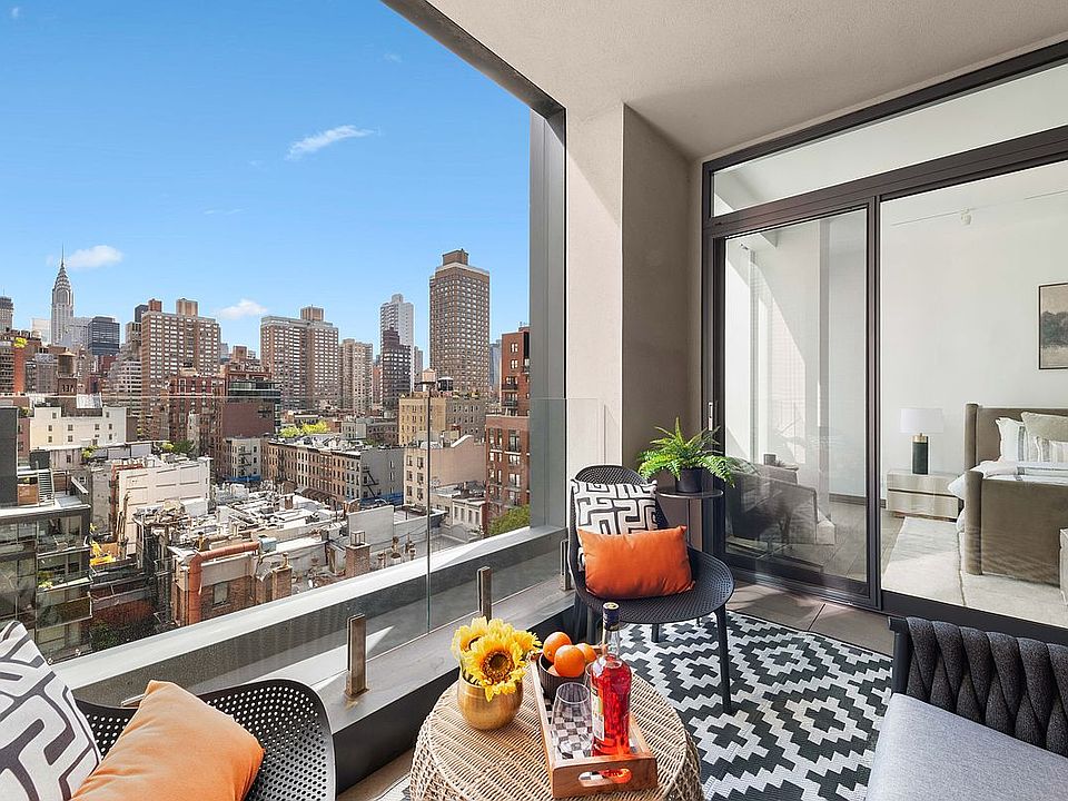 1st image of 90 Lexington Ave APT 9A