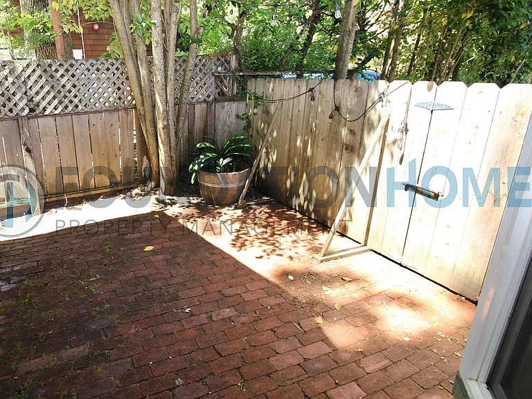 9 Scenic Ave — Photo 16