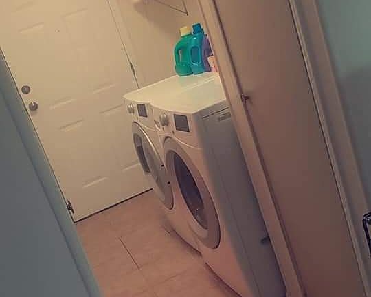 2nd image of 613 Eskil Ave