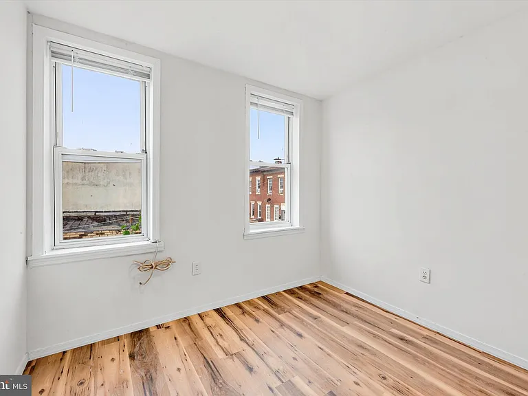 4223 N Hicks St — Photo 12