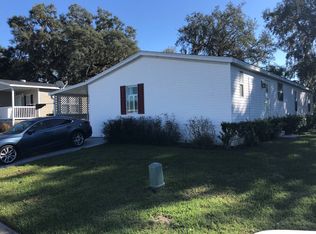 3206 Bending Oak Dr, Plant City, FL 33563