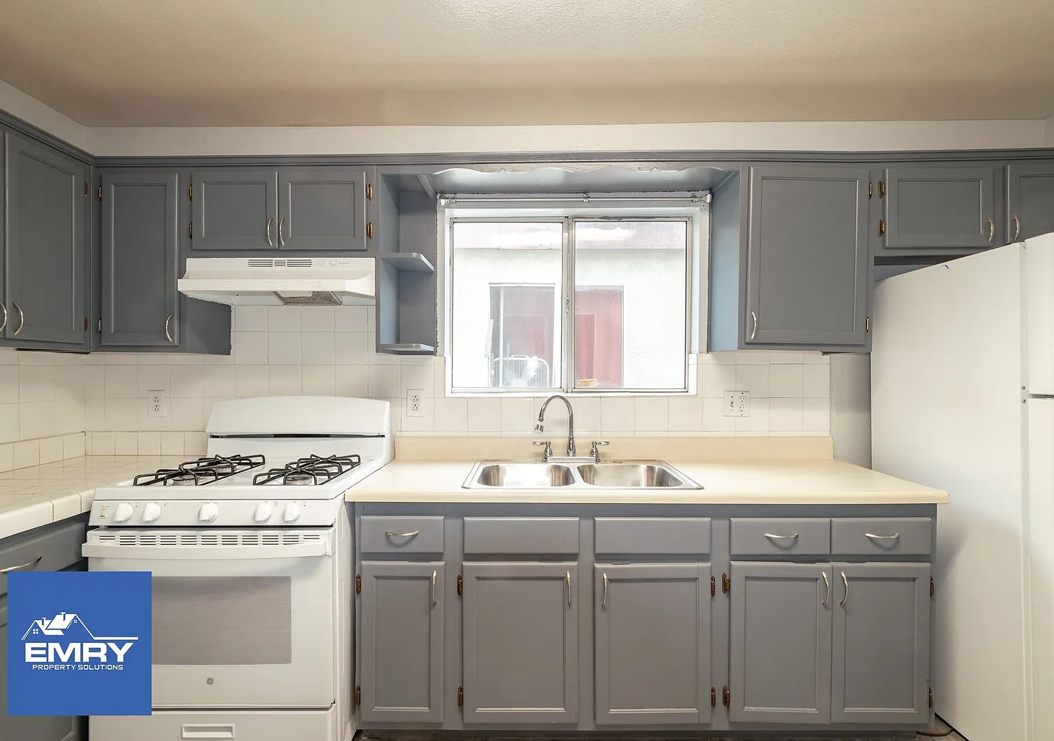 10610 Wilmington Ave, Los Angeles, CA 90002 — Photo 3