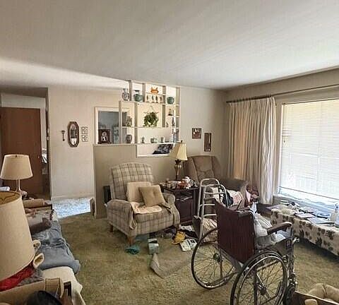 4th image of 7403 Woodmar Ave