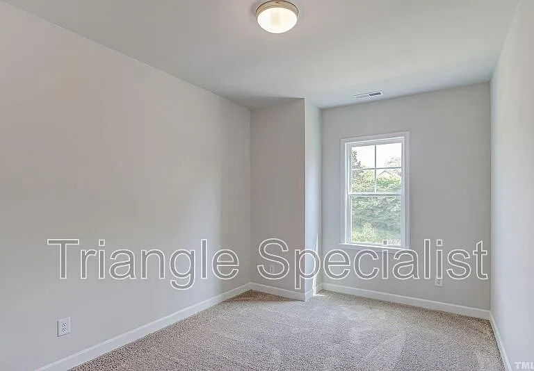 617 Battleboro Dr — Photo 20