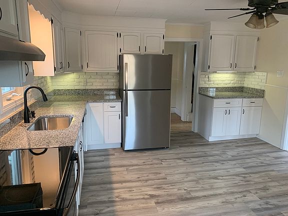 4th image of 8 Grant St