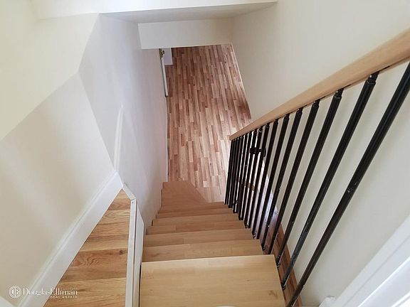 3rd image of 167 E 102nd St APT 5E