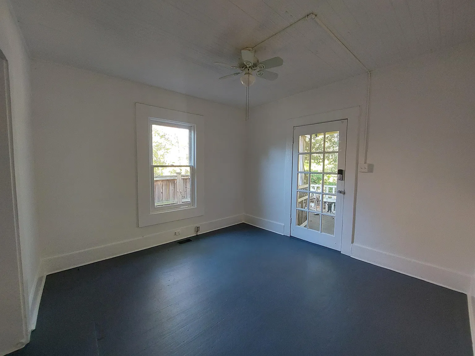 547 Atlanta Avenue Southeast - 2 — Photo 2