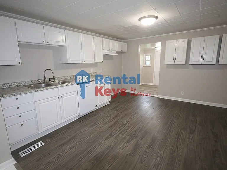 3450 Koressel Ave — Photo 6
