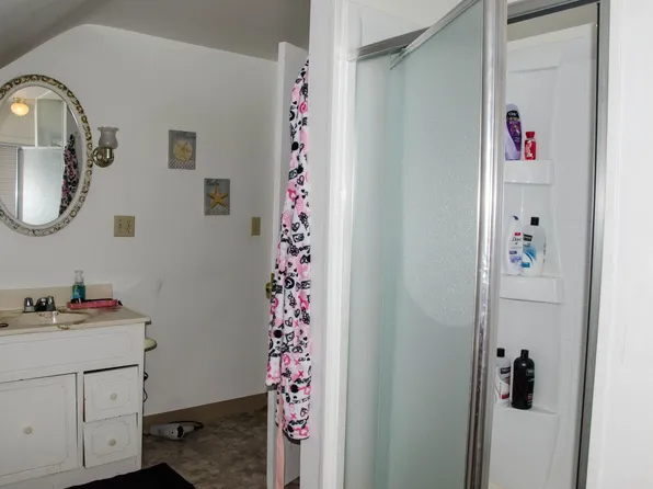 15 Salzburg Rd, Bay City, MI 48706