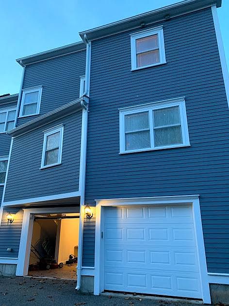 1st image of 42 Quarry St #42