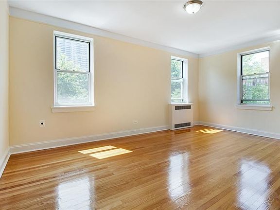 3rd image of 7238 113th St APT 3E