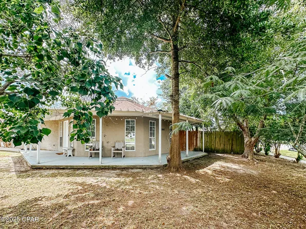 2003 Pattho Ln, Lynn Haven, FL 32444