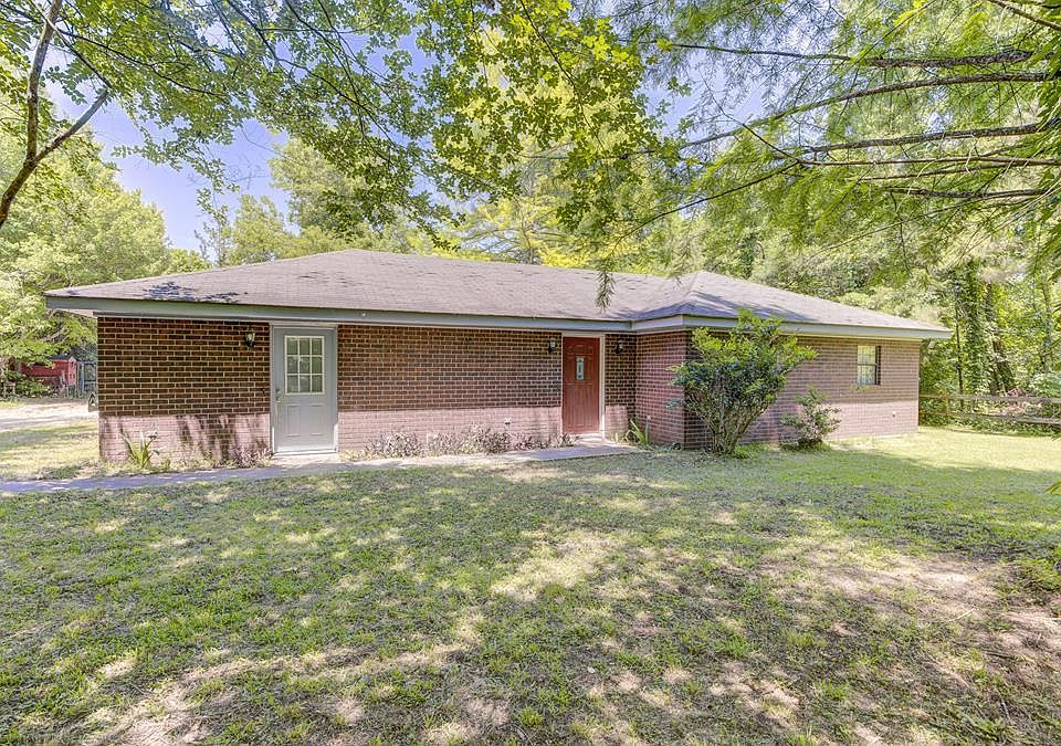 1st image of 340 Buford Dr