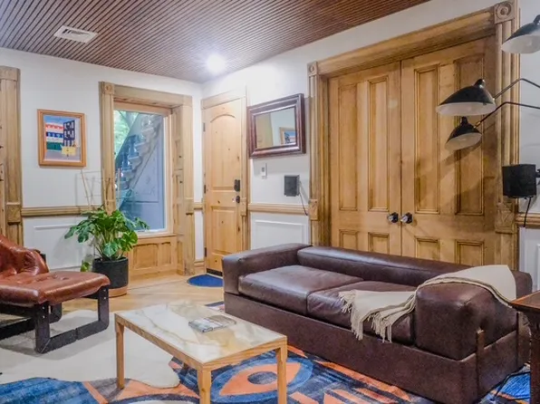 433 Putnam Avenue image 8 of 12