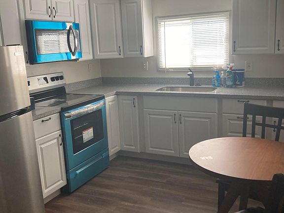 4th image of 175 E Hamilton Ln #175