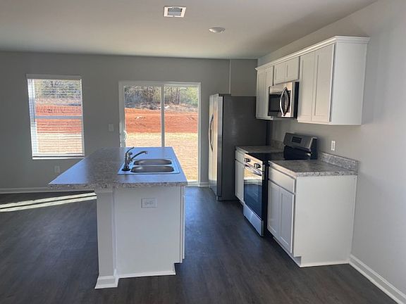 4th image of 110 Marina Dr
