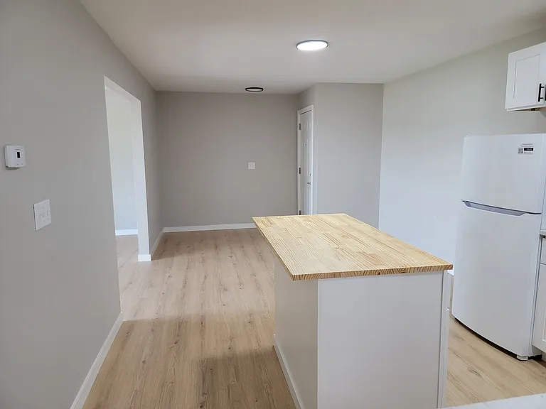 Brentwood Estates — Photo 24