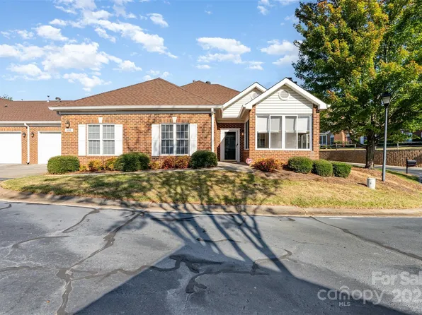 8189 Windsor Ridge Dr, Charlotte, NC 28277