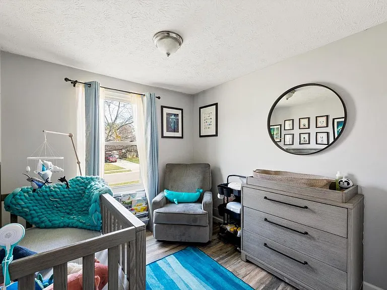 1353 Firethorne Dr — Photo 23