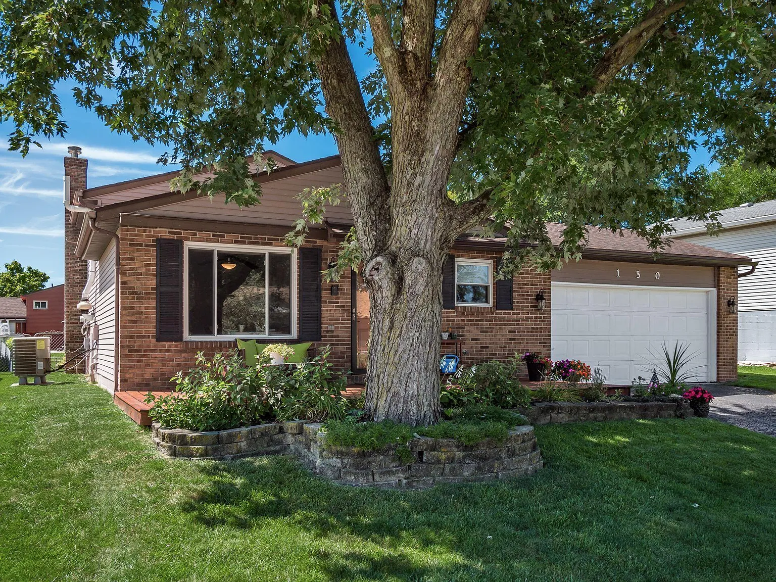 150 Forest Lake Ct photo 1
