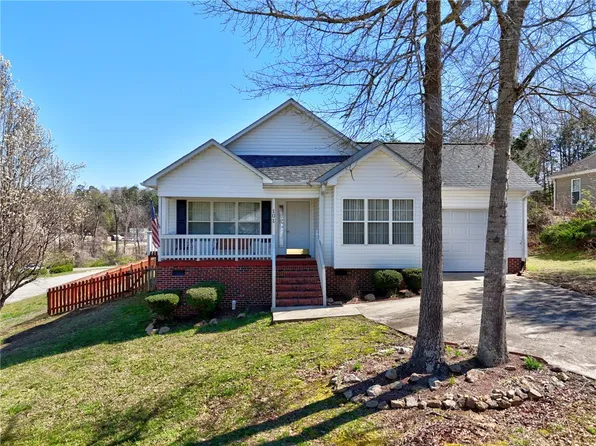 101 Forrester Dr, Liberty, SC 29657