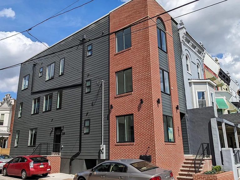 3015 W Oxford St #1 — Photo 1