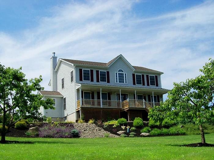 1st image of 1 Stone Hill Dr