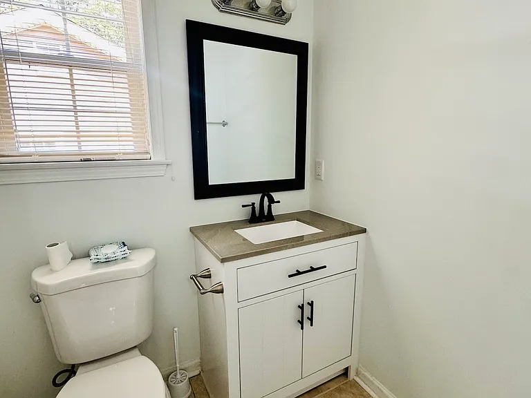 109 Boxwood Ct — Photo 17