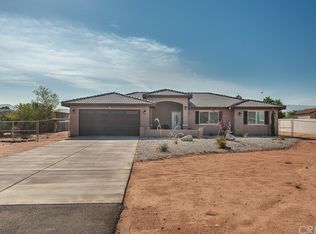 12833 Algonquin Rd, Apple Valley, CA 92308