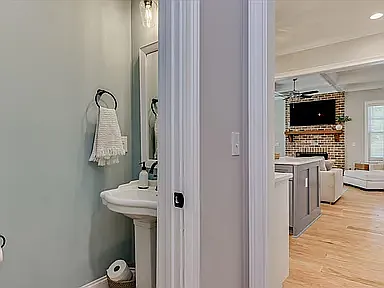 566 River Oaks Ln — Photo 12