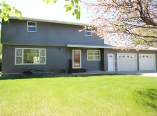 143 4th St N, Sauk Centre, MN 56378
