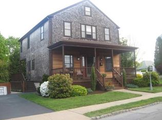 118 Bridge St, Fairhaven, MA 02719