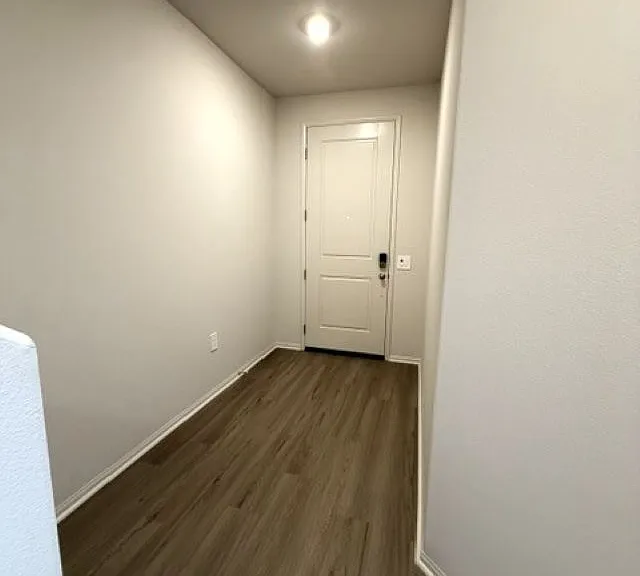 4731 Merida Way — Photo 8