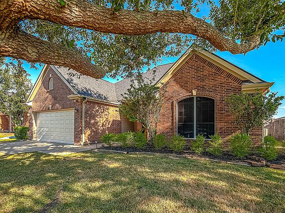 3rd image of 3815 Founders Drive