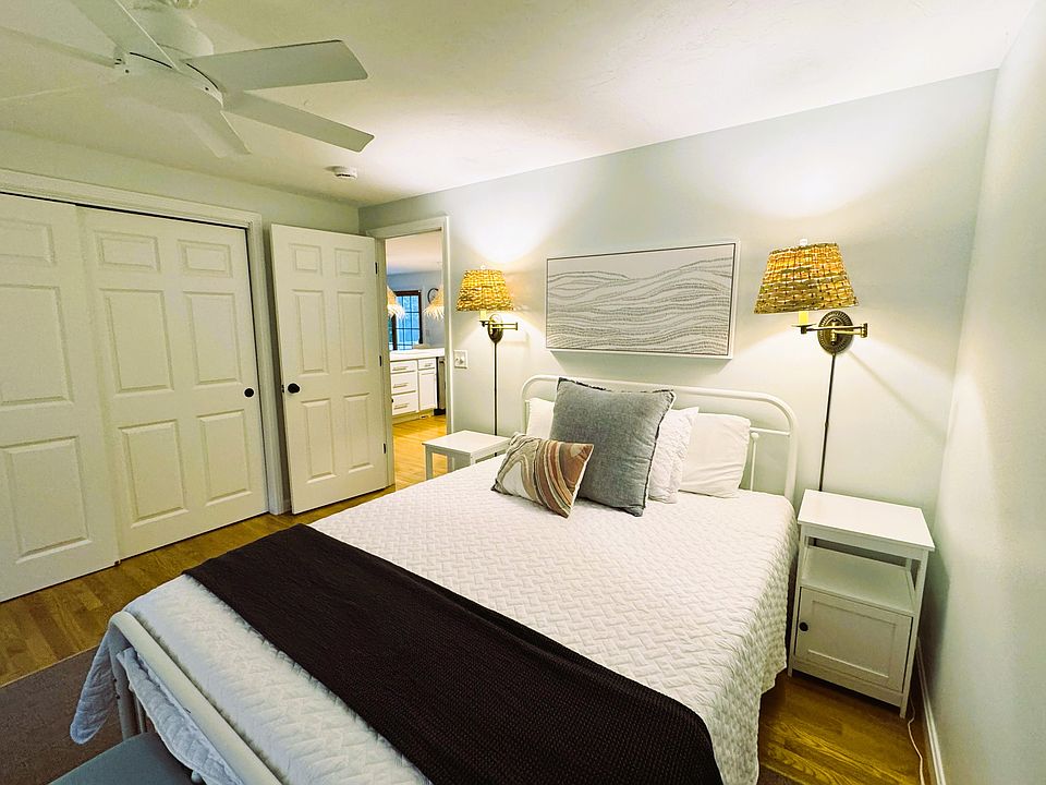 1st image of 33 Clayton Cir #A