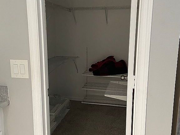 3rd image of 901 Sykes Ct