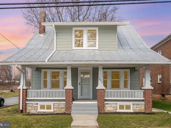 163 E Derry Rd, Hershey, PA 17033