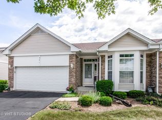 371 Milano Dr #371, Cary, IL 60013