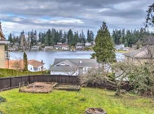 3817 Shelby Rd, Lynnwood, WA 98087