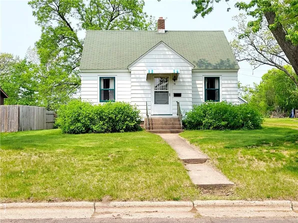 36 Summit Avenue, Chippewa Falls, WI 54729