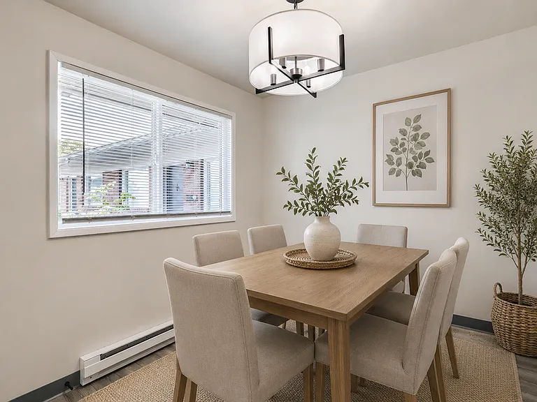 Hawthorne Court Apartments — Photo 18
