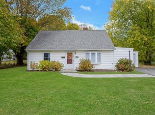 153 Seaver Cir, Bridgeport, CT 06606