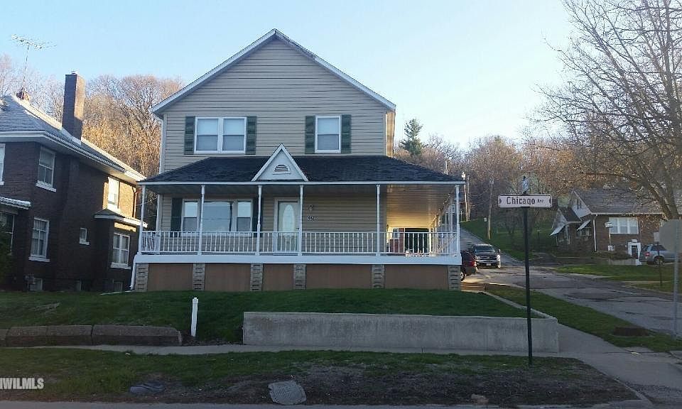2nd image of 442 Chicago Ave