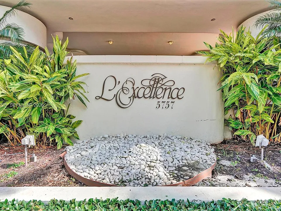 5757 Collins Ave #2004