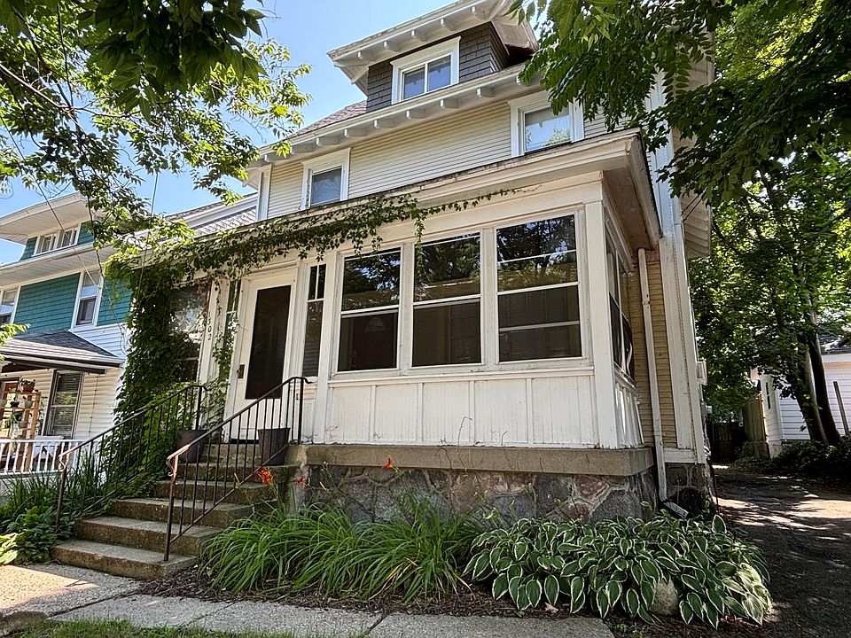 1st image of 1302 Hope St SE