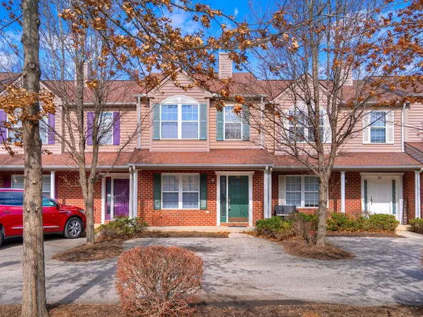 825 Oaktree Blvd, Christiansburg, VA 24073