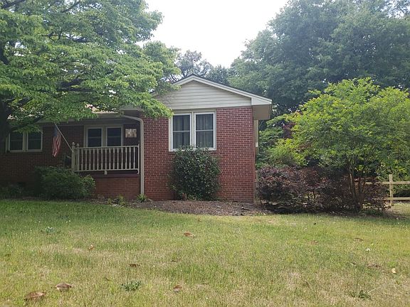 2nd image of 440 McBain Dr