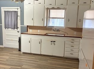 160 Cherry Ln, Van, TX 75790